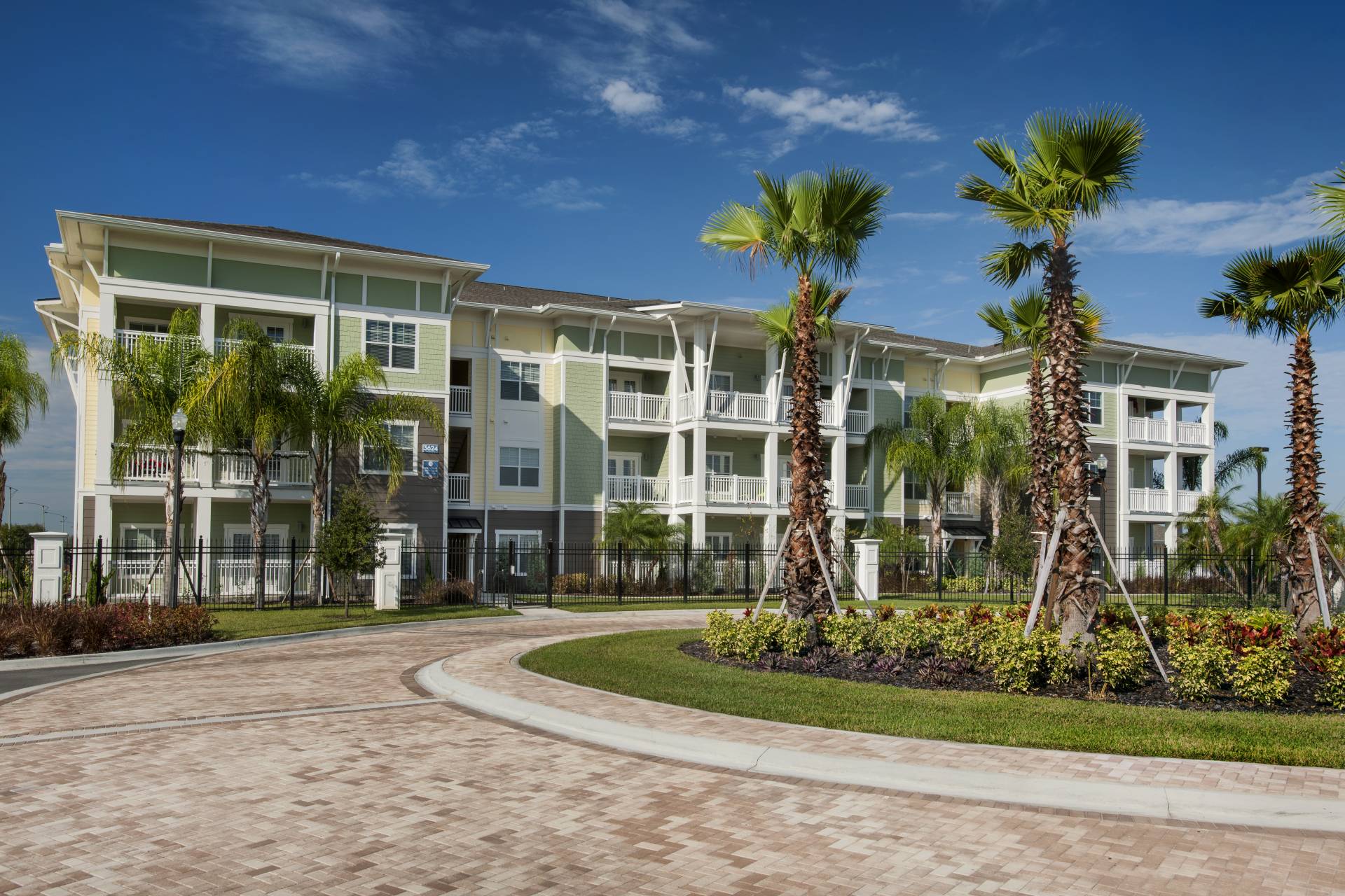 M North Apartments NV5