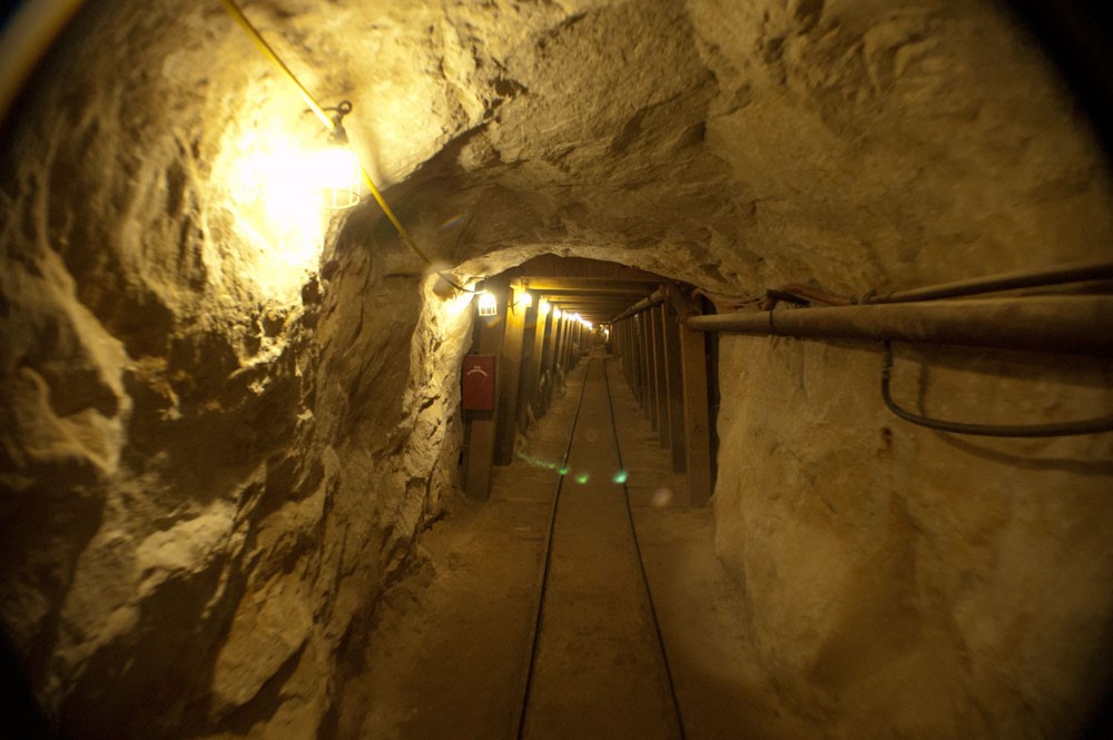 Black Diamond Mine Stairs - NV5